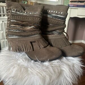 NAUGHTY MONKEY Fringe & Stud Brown Suede Ankle Boots Size 8 1/2!!